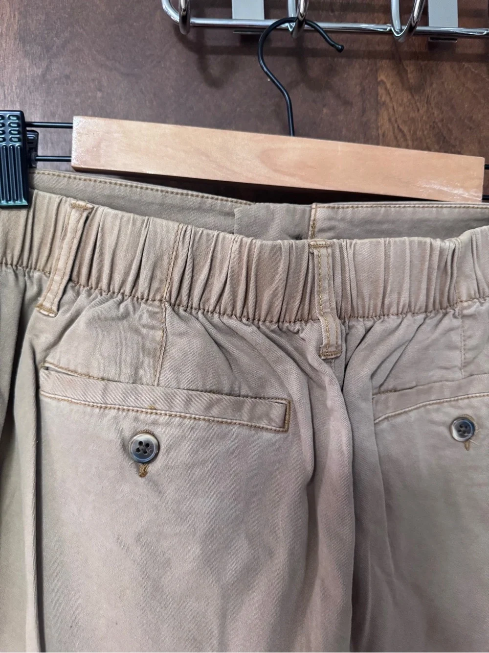 Old Navy Women's Flat Front elastic back  Rolled Hem Shorts - Tan